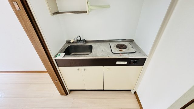 筑紫野市大字筑紫のアパートのキッチン