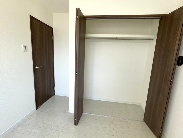 白井邸の収納
