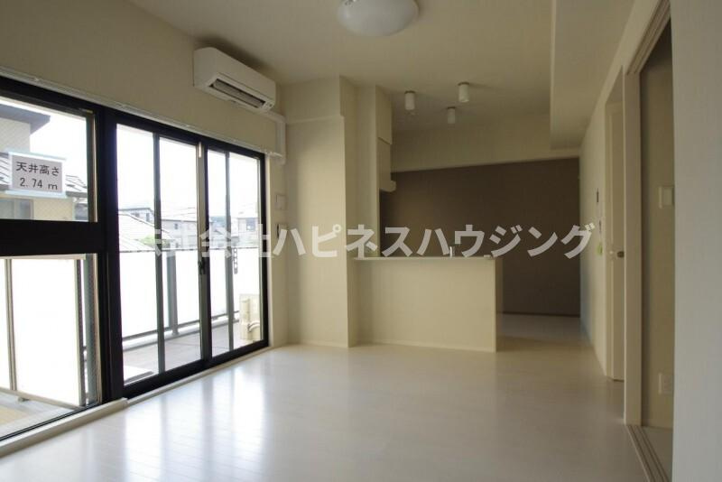 ボワ･デ･コガネの居間・リビング