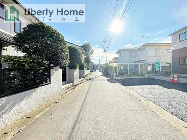 阿見町上長第1　新築戸建の前面道路含む現地写真