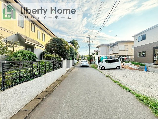 阿見町上長第1　新築戸建の前面道路含む現地写真
