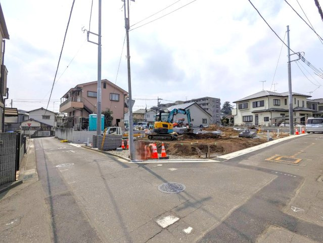 ふじみ野市西原１丁目の新築一戸建の前面道路含む現地写真