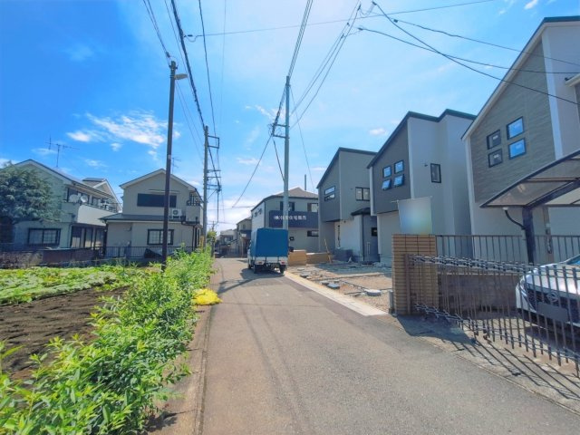 ふじみ野市西原１丁目の新築一戸建の前面道路含む現地写真|北側約4ｍ公道
