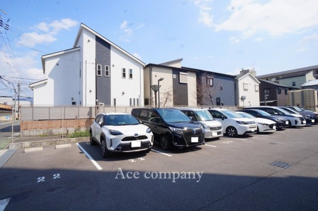 【駐車場】の画像