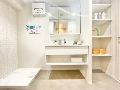 【独立洗面台】 | 第二西緑ヶ丘スカイハイツ | 弊社のファイナンシャルプランナーより、将来に向けた資金計画・住宅ローンの無料相談が皆様に大変ご好評頂いております！物件ご購入の前に、まずはお気軽にご相談くださいませ。