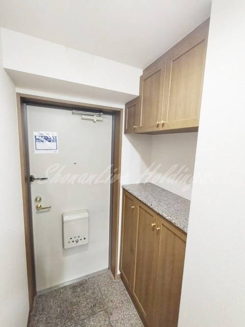 藤沢市南藤沢の賃貸マンションの玄関