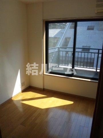 文京区関口１丁目の賃貸マンションの居間・リビング