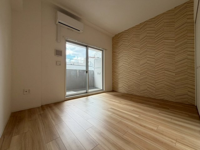 ラシーヌ瓦屋町の洋室