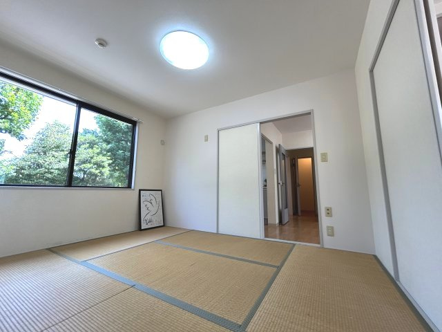 パークハイツA棟の和室|全室照明器具設置　