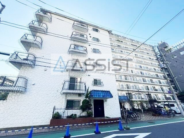 秀和目黒駅前レジデンスの外観