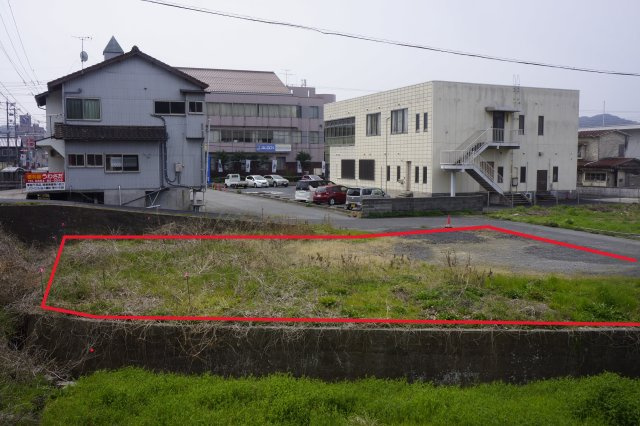 大田市大田町大田　売土地　約109坪（有効面積約93坪）　建築条件なしの外観