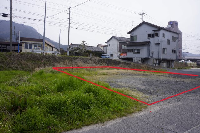 大田市大田町大田　売土地　約109坪（有効面積約93坪）　建築条件なしの外観