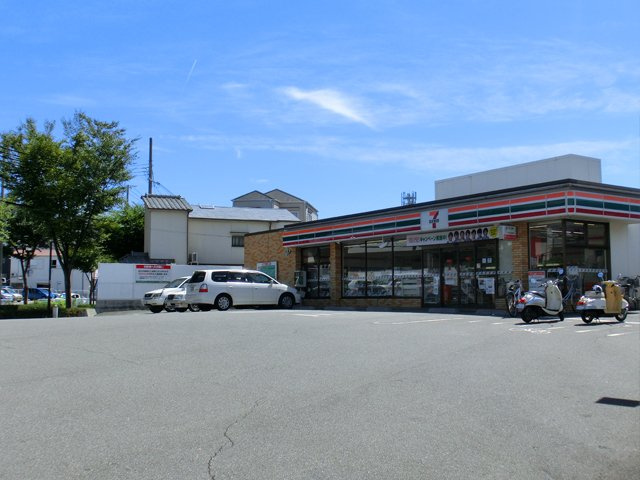 神戸市垂水区西舞子5丁目の外観|【セブンイレブン神戸舞子坂1丁目店】
徒歩8分(約600m)。24時間営業です。ATMやマルチコピー機、ペットボトル回収機が設置されています。