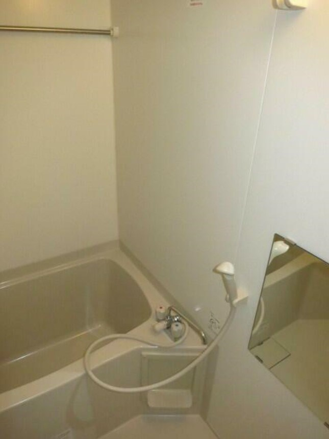 ガーデン西荻窪の浴室