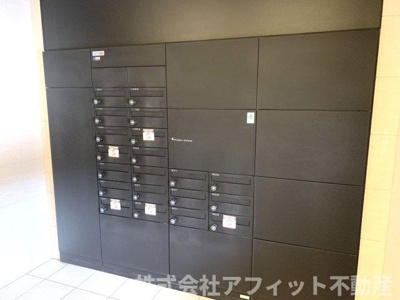 【その他共用部分】 | Sereno光南 | 宅配BOX