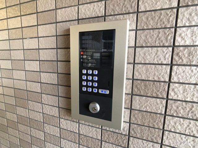 メゾンドグランブルーのエントランス