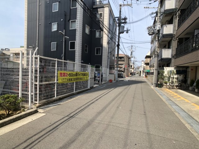 メゾンドグランブルーの周辺