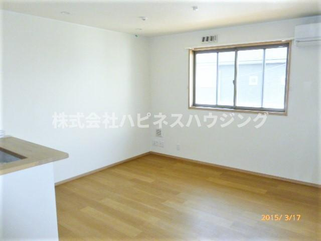 Ｓｕｎ　ｓａｉｓｏｎ　サンセゾンのその他|ゆったり過ごせる居間です