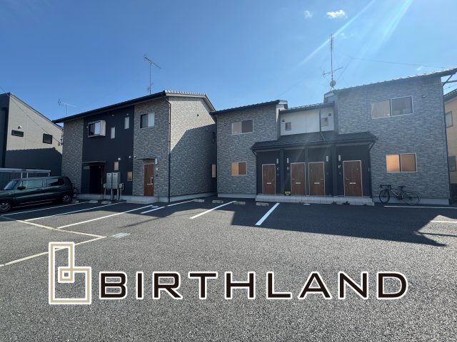 想定年間賃賃料　512.4万　想定利回り　8.68％　木造　2棟バルク