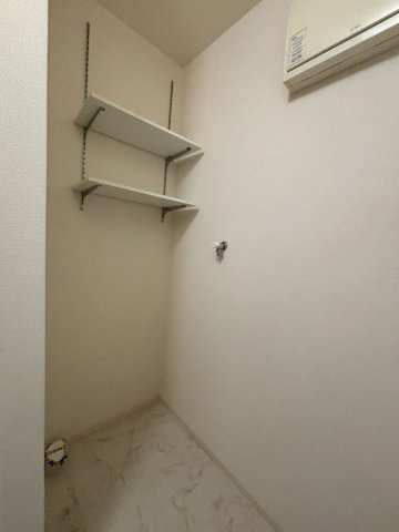 アリス御島崎弐番館の収納