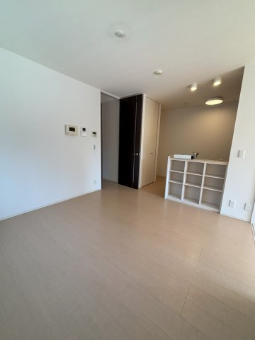 アリス御島崎弐番館の居間・リビング
