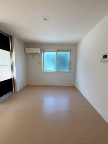 アリス御島崎弐番館の居間・リビング