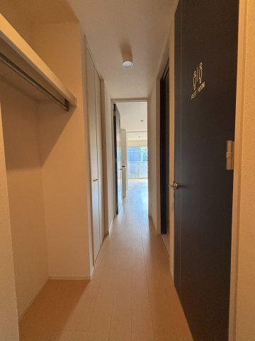 アリス御島崎弐番館の玄関