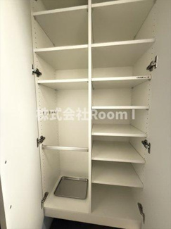 【玄関】 | アーバネックス谷町四丁目 | シンプルで使いやすい玄関です