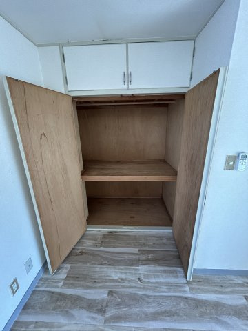 ラフォーレ塚口（塚口町6丁目）の収納
