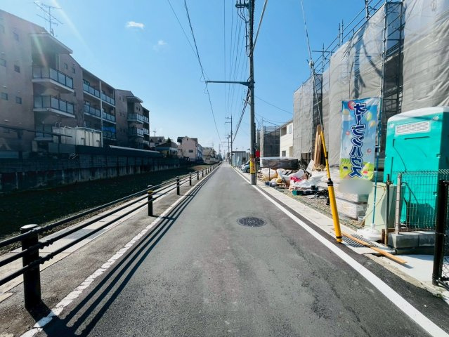 羽束師菱川町1号地の前面道路含む現地写真