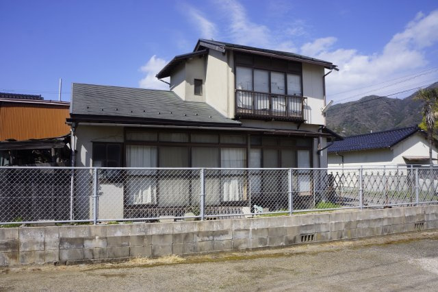 大社町杵築南　売土地　約79坪（有効面積76坪）建築条件なし（古家付き）の外観