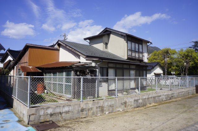 大社町杵築南　売土地　約79坪（有効面積76坪）建築条件なし（古家付き）のその他