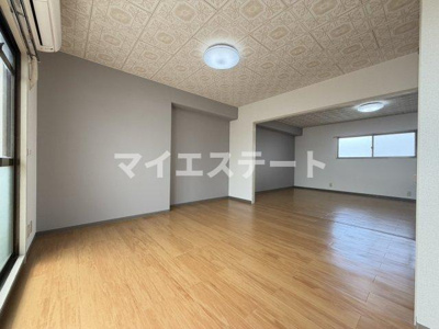 【居間・リビング】 | 興人松江マンション