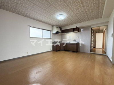 【居間・リビング】 | 興人松江マンション