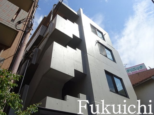 Luna Crescente Gakugeidaigakuの外観