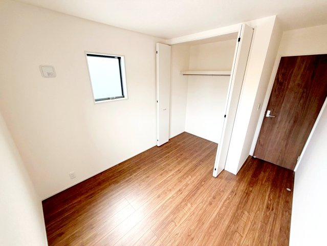 吉田町住吉11期　新築戸建の洋室