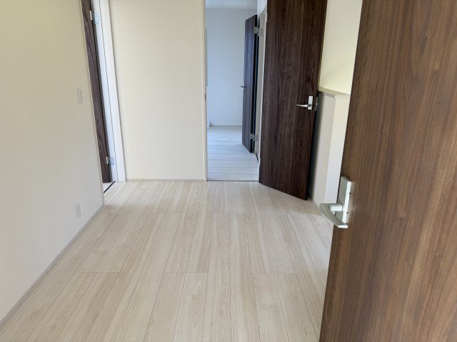 リーブルガーデンＳ第１前橋亀里　２号棟のその他共用部分|２階ホール部分です。広々とした設計です。