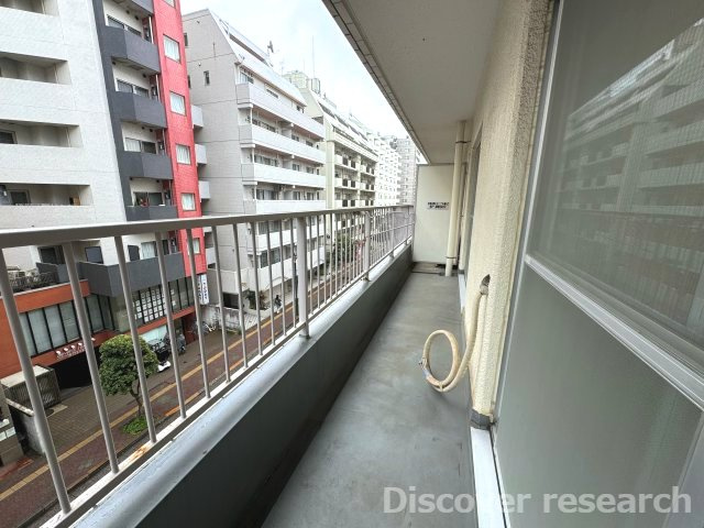 中銀三鷹マンシオンのバルコニー