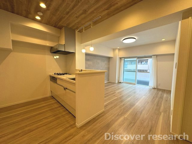 中銀三鷹マンシオンの居間・リビング