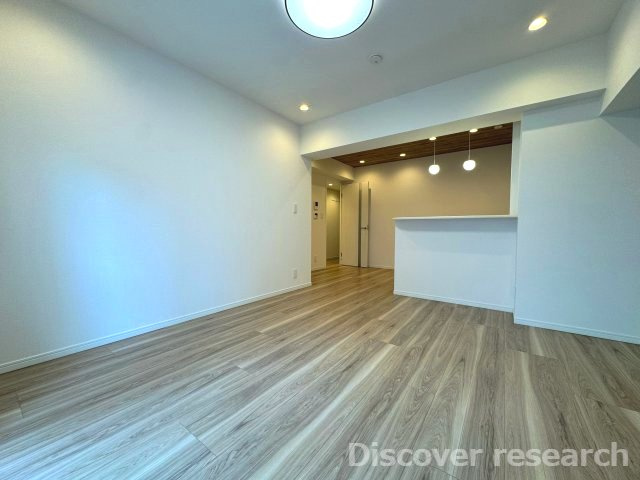 中銀三鷹マンシオンの居間・リビング