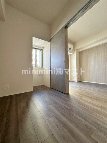 エスリードレジデンス大阪谷町ザ・マークスの洋室