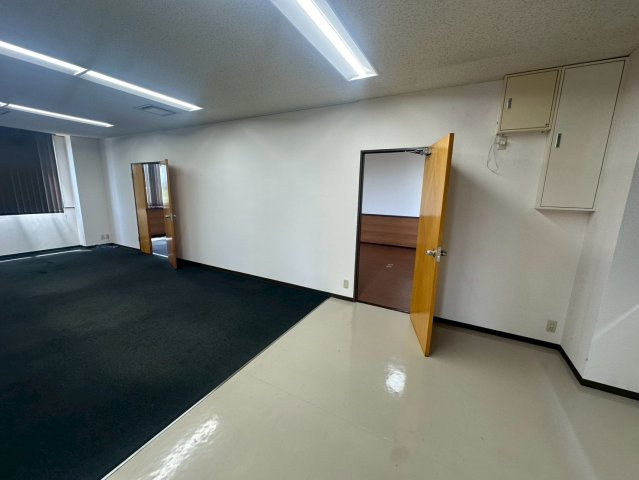 明知町 貸事務所の内装