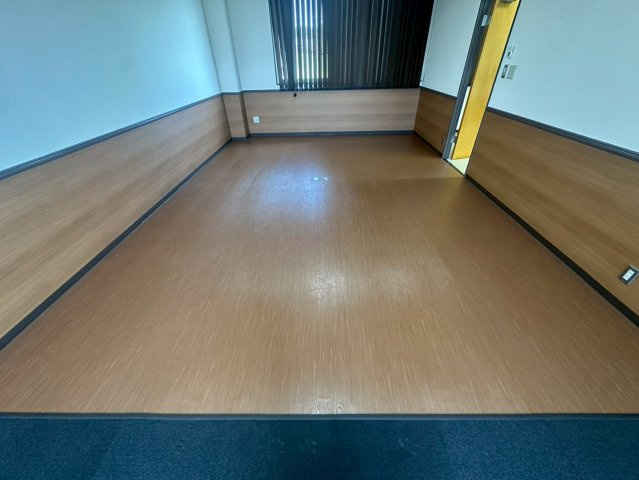 明知町 貸事務所の内装