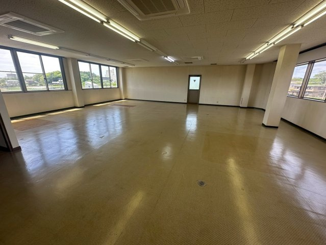 明知町 貸事務所の内装