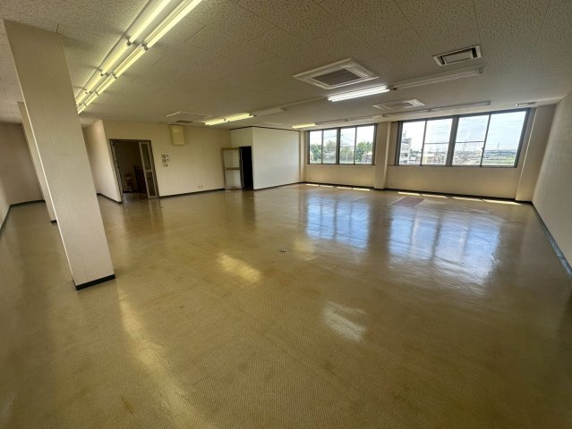 明知町 貸事務所の内装