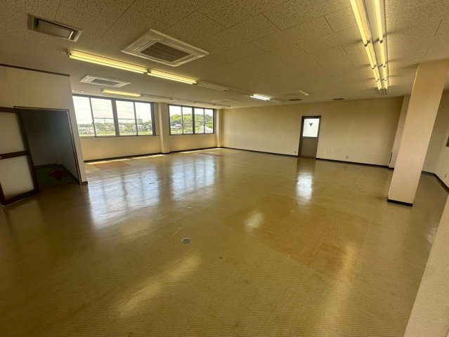 明知町 貸事務所の内装