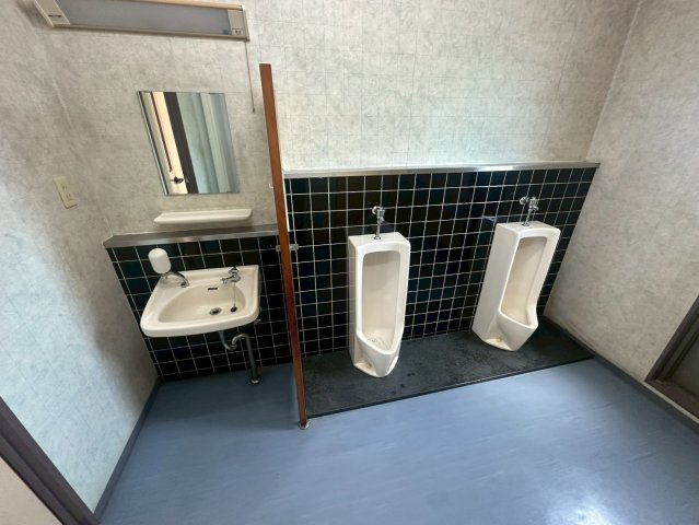 明知町 貸事務所のトイレ
