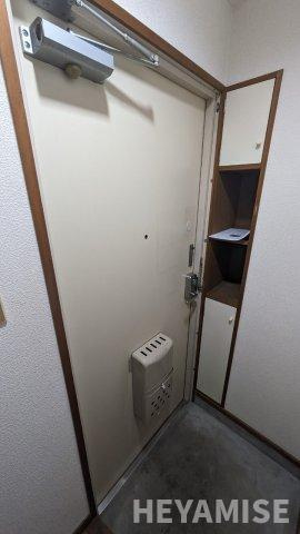 八坂マンションの玄関|※別号室の参考画像です※現況を優先します