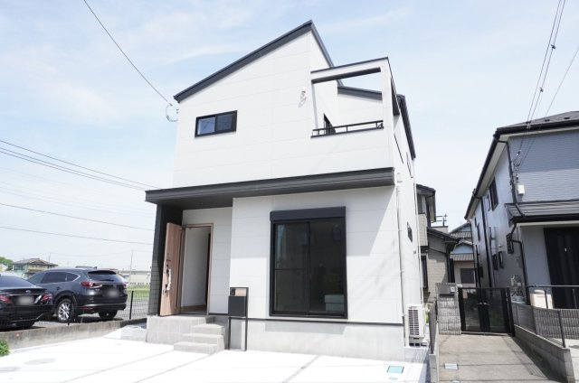 越谷市大字増林 新築分譲住宅の外観