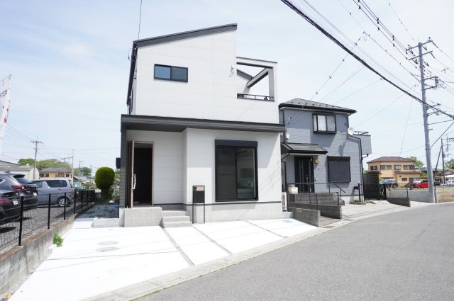 越谷市大字増林 新築分譲住宅の外観